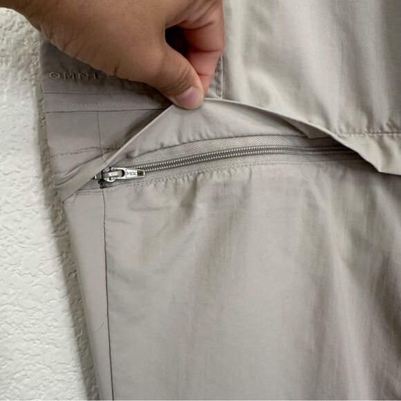 Columbia Women's Omni-Shade Convertible Pants, Sz Medium - Picture 3 of 13